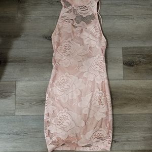 Pink lace backless dress
